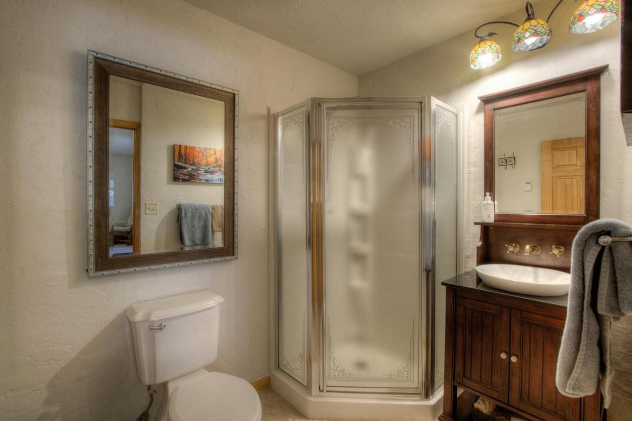 Eagle Pine Lodge Кастер Екстер'єр фото