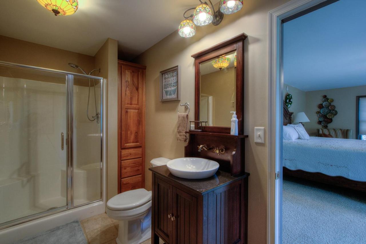Eagle Pine Lodge Кастер Екстер'єр фото